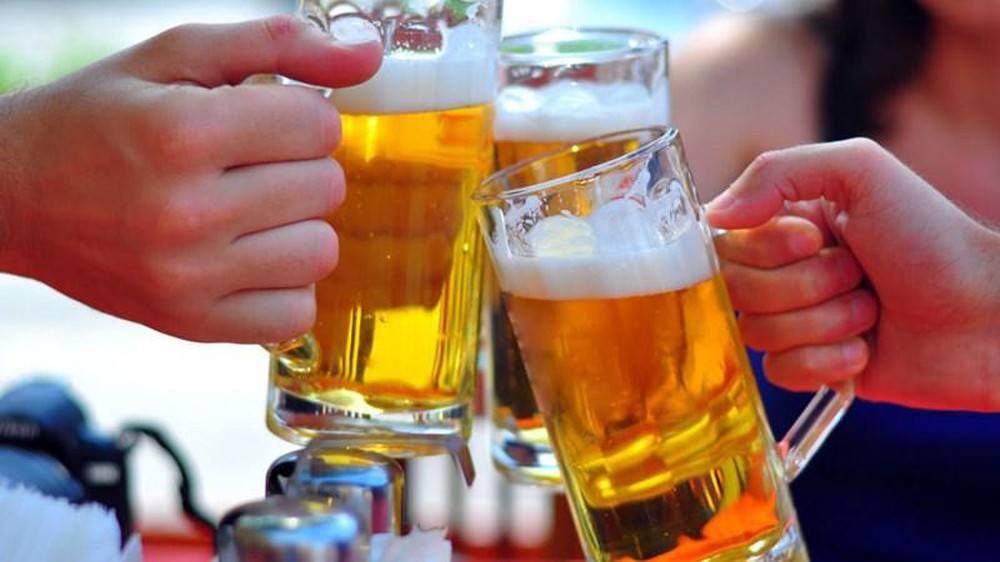 uống rượu bia là nguyên nhân gây viêm tụy cấp